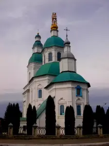 Глухів. Миколаївська церква, 1695, арх. Матвій Єфимов. Найстаріша будівля міста.