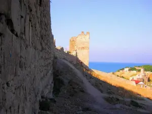 Феодосія. Генуезька фортеця, башта Кріско, XIV ст.